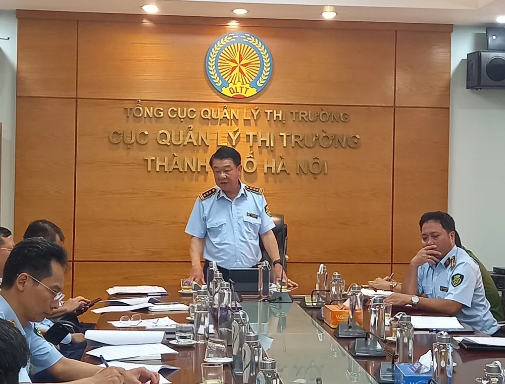 Cục trưởng Quản lý thị trường Hà Nội và nhiều cán bộ cấp dưới bị kỷ luật Đảng ảnh 1
