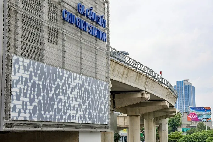 Các nhà ga trên tuyến Metro Nhổn - ga Hà Nội được đặt tên theo từng vị trí mà tuyến tàu đi qua Các nhà ga trên tuyến Metro Nhổn - ga Hà Nội được đặt tên theo từng vị trí mà tuyến tàu đi qua