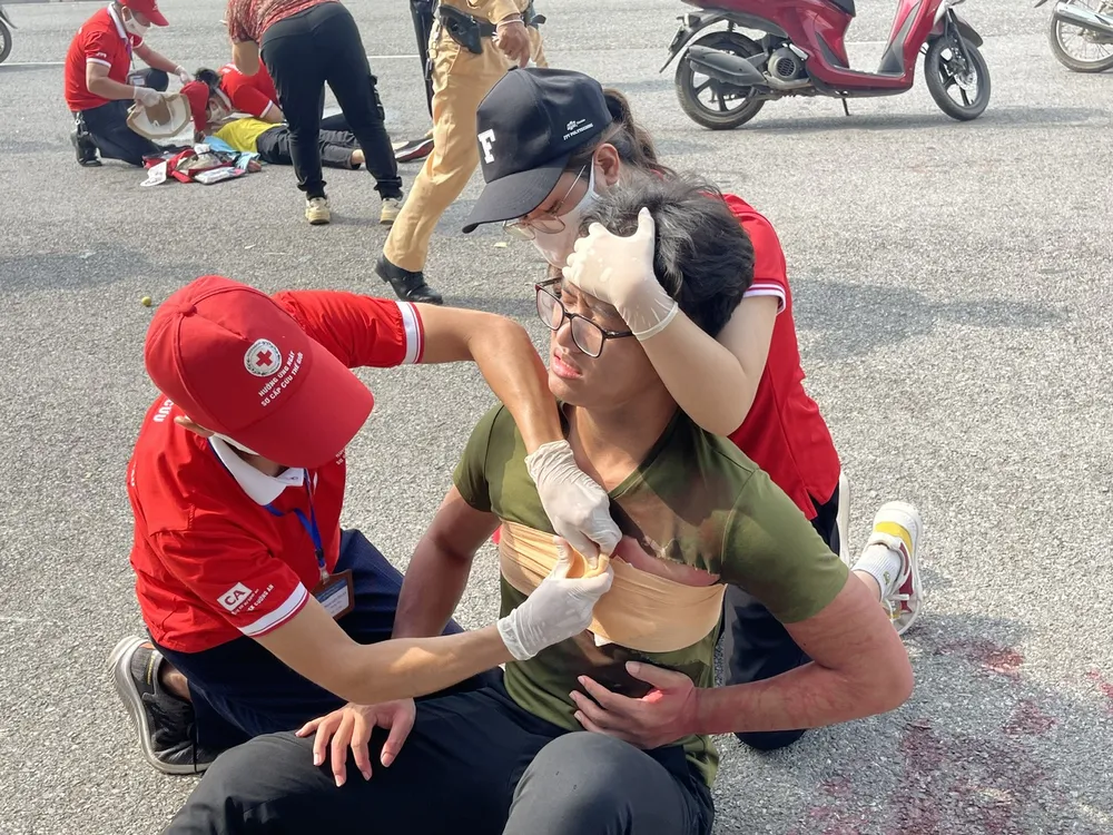 Một tình huống giả định tại cuộc diễn tập cấp cứu tai nạn giao thông