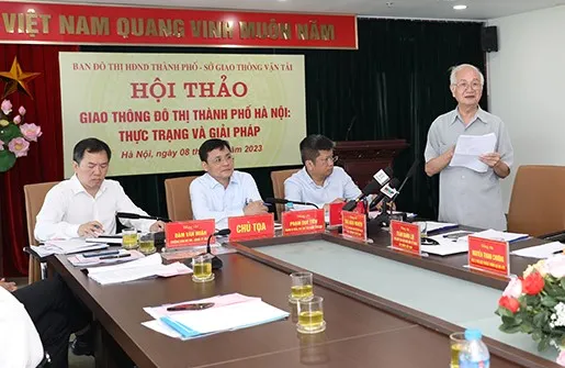 Các đại biểu và chuyên gia tham dự hội thảo