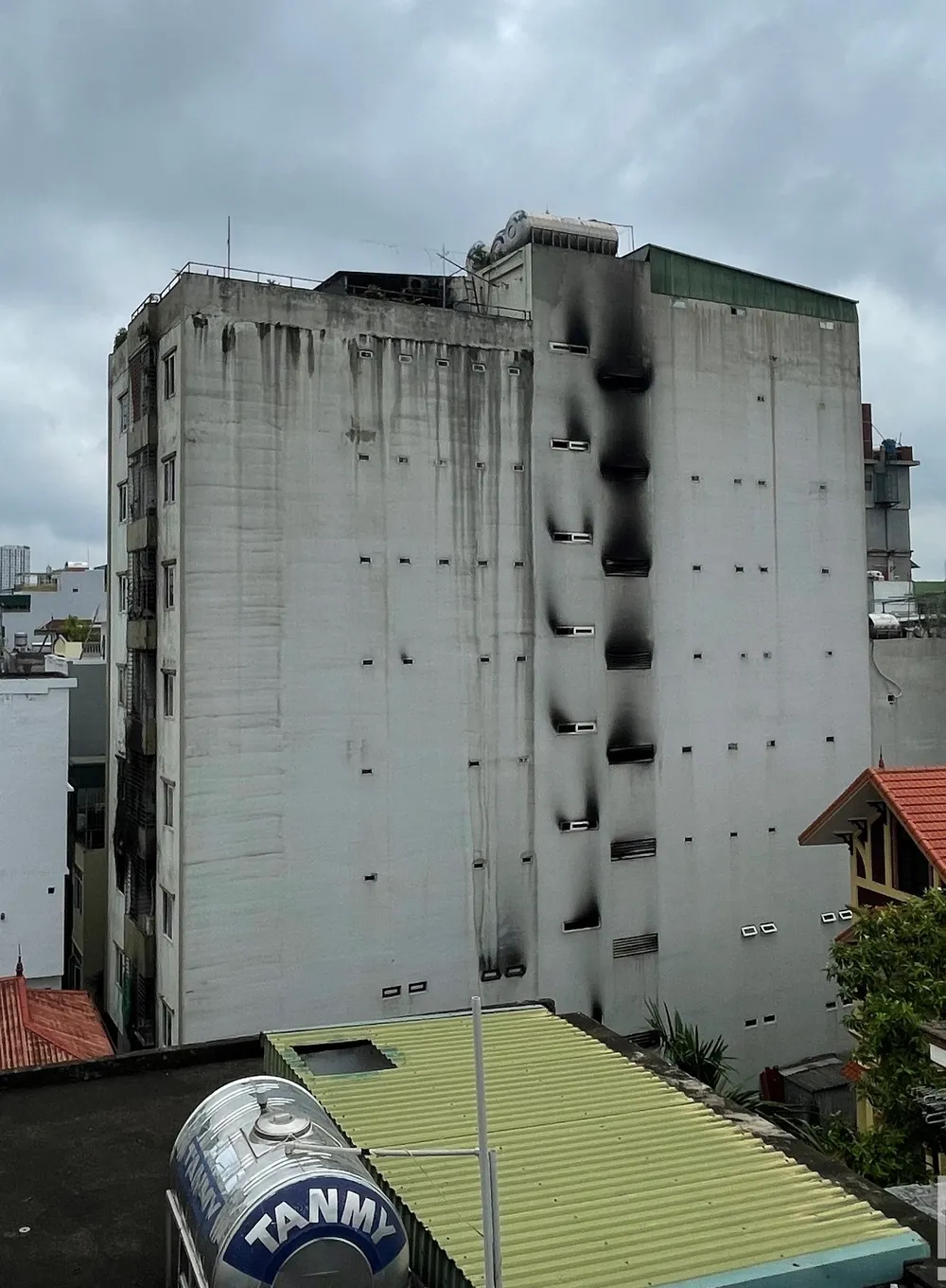 Chung cư mini bị cháy ở phố Khương Hạ đã xây thêm 3 tầng so với giấy phép