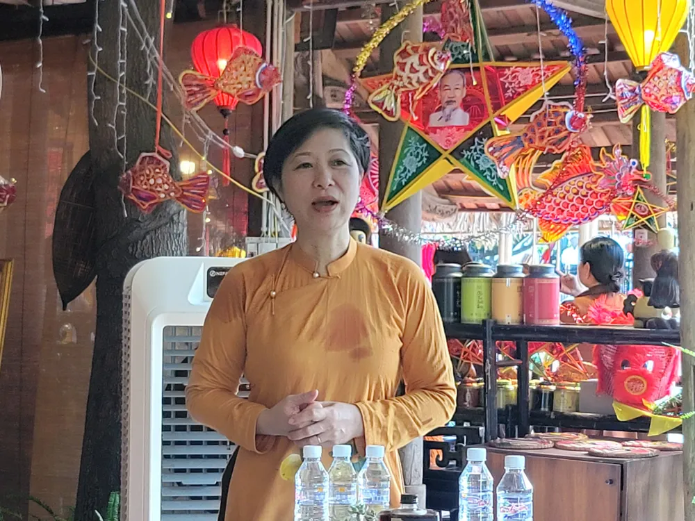 Bà Tăng Thu Hà chia sẻ về các hoạt động trong chương trình "Ký ức mùa Trăng 2023" Bà Tăng Thu Hà chia sẻ về các hoạt động trong chương trình "Ký ức mùa Trăng 2023"