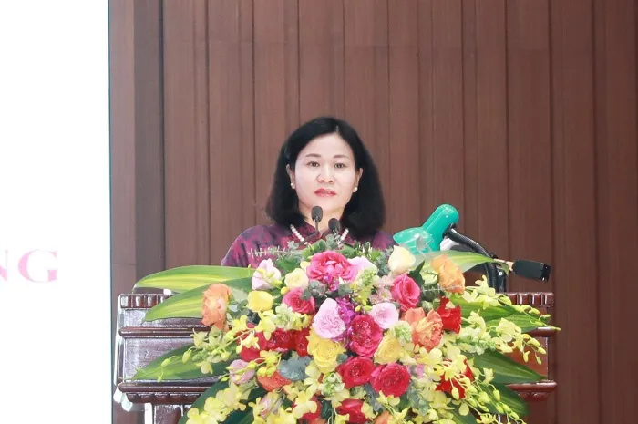 Đồng chí Nguyễn Thị Tuyến, Phó Bí thư Thường trực Thành ủy Hà Nội phát biểu tại buổi lễ