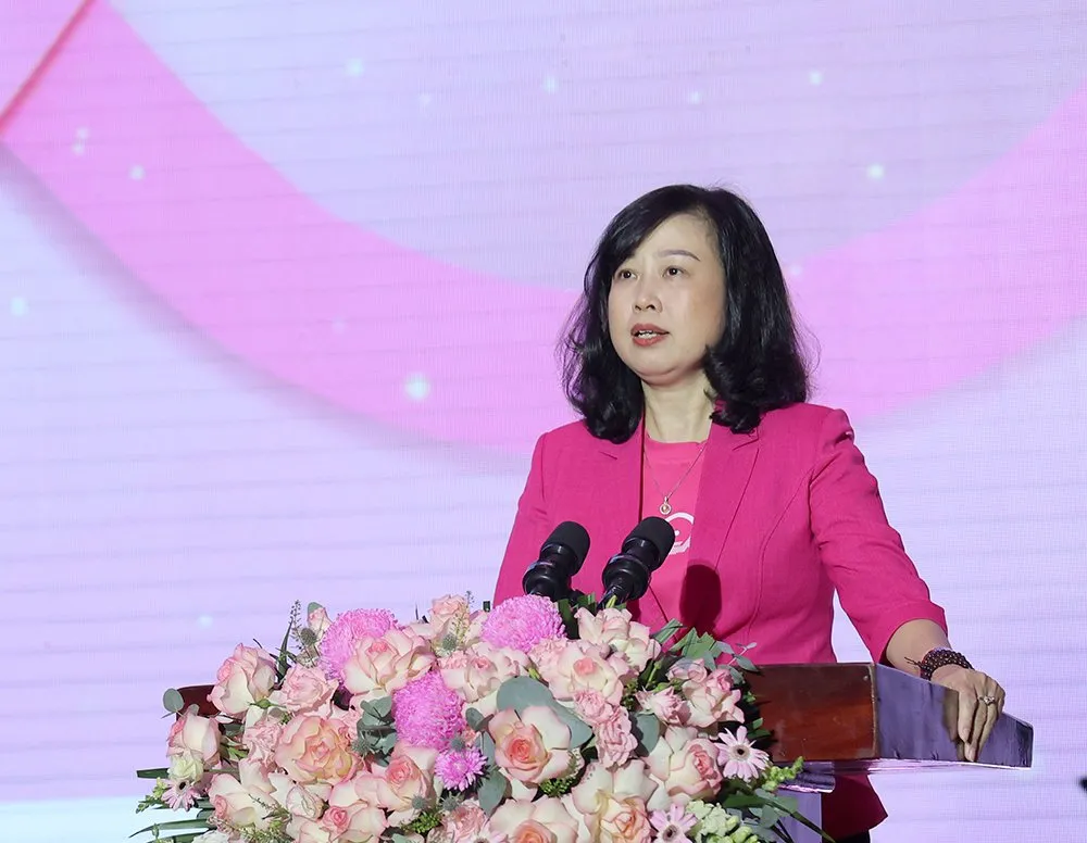 Bộ trưởng Bộ Y tế Đào Hồng Lan phát biểu tại lễ phát động