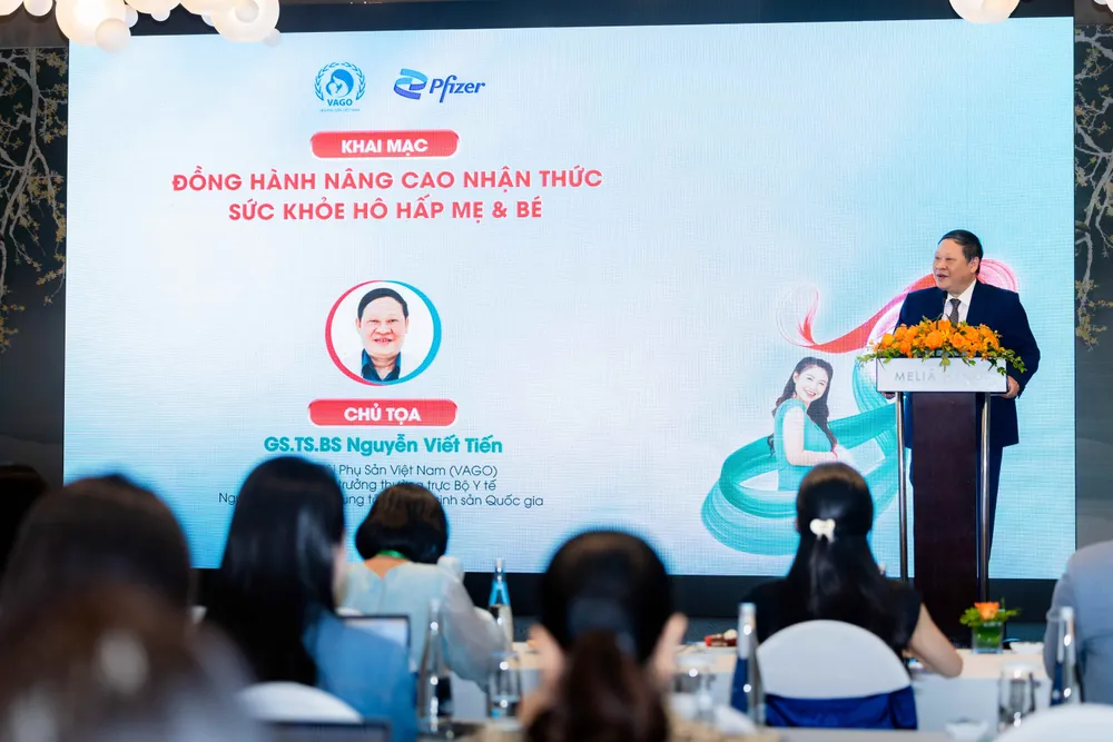 GS.TS.BS Nguyễn Viết Tiến - Chủ tịch Hội Phụ Sản Việt Nam (VAGO); Nguyên Thứ trưởng Thường trực Bộ Y tế; Nguyên Giám đốc Trung tâm Hỗ trợ sinh sản Quốc gia phát biểu khai mạc - Hình 2.jpg