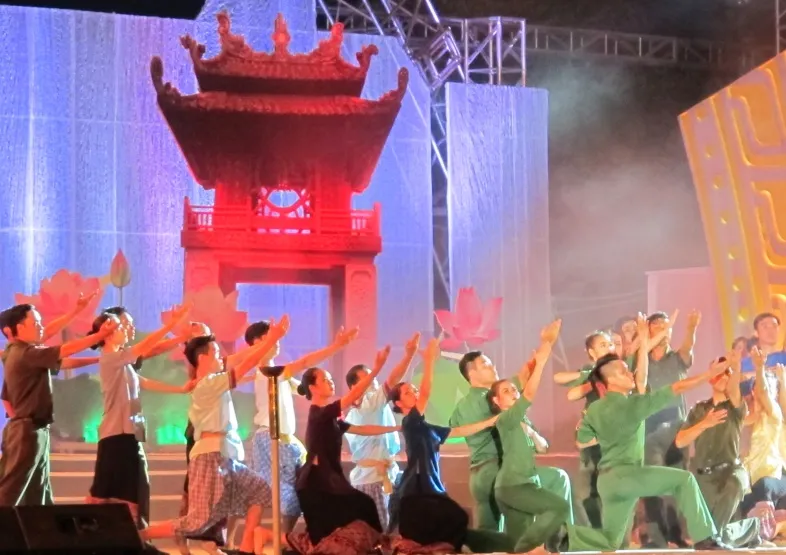 Tọa đàm giao lưu sĩ quan trẻ Quân đội Nhân dân Việt Nam và Quân đội Hoàng gia Campuchia  ảnh 2