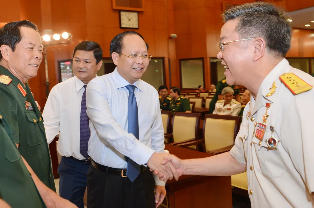 Trao Huân chương Độc lập, Huân chương Bảo vệ Tổ quốc cho 123 sĩ quan, tướng lĩnh nghỉ hưu ảnh 3