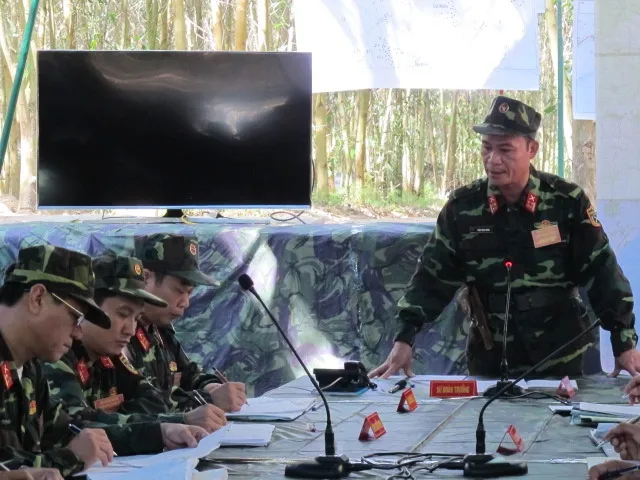 Chủ động nắm chắc tình hình để giữ vững ổn định chính trị ảnh 1