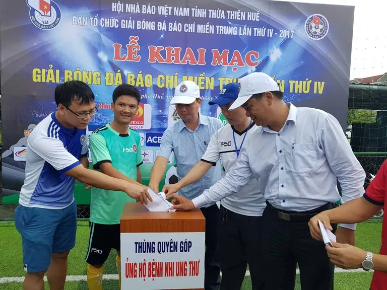 Khai mạc Giải bóng đá Báo chí Miền Trung ảnh 1