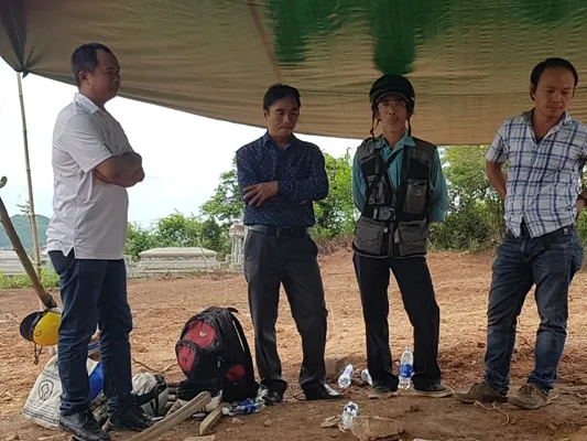 Tìm thấy huyệt mộ vợ vua Tự Đức bị san ủi làm bãi đỗ xe tại Huế ảnh 4