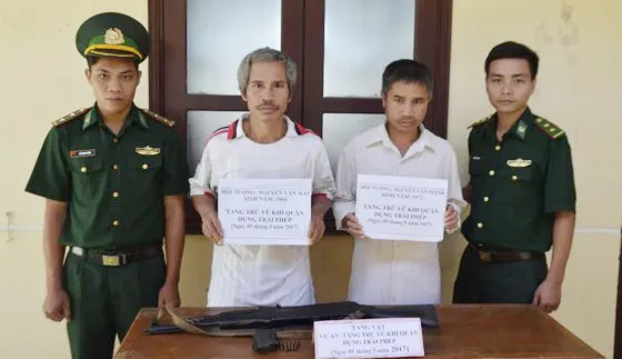 Phát hiện 2 đối tượng dùng súng AK đi săn ở khu vực biên giới  ảnh 2