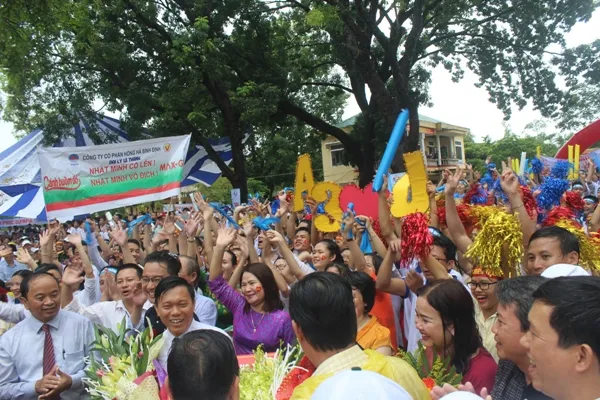 Vì sao cô chủ nhiệm tiếp sức Quán quân Olympia bằng... tô cháo vạt giường? ảnh 4