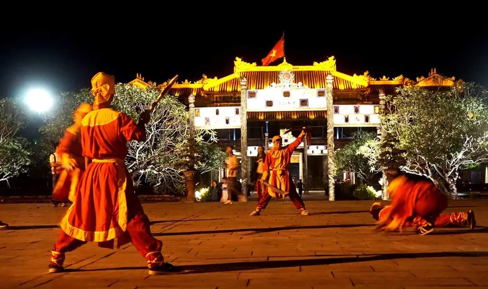 20.000 khách Việt Nam tham quan miễn phí Di sản Huế ảnh 1