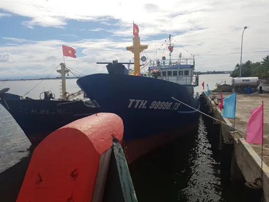 Thừa Thiên – Huế hạ thủy tàu vỏ thép đóng nhanh kỷ lục ảnh 3