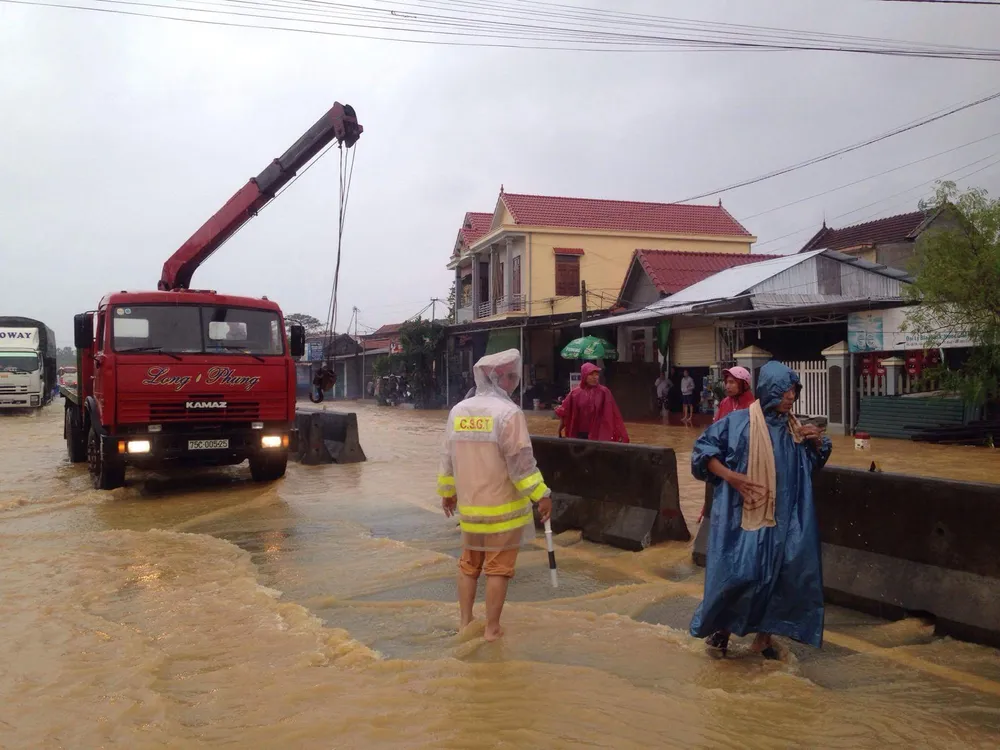 Thừa Thiên - Huế: Các hồ thủy điện đồng loạt xả lũ về hạ du ảnh 2