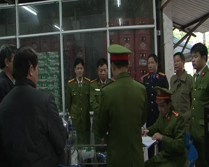 Khởi tố bà chủ hệ thống siêu thị mini lớn ở Huế  ảnh 1