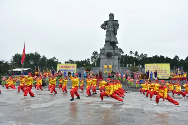 Tái hiện hình ảnh Nguyễn Huệ lên ngôi Hoàng đế ảnh 3