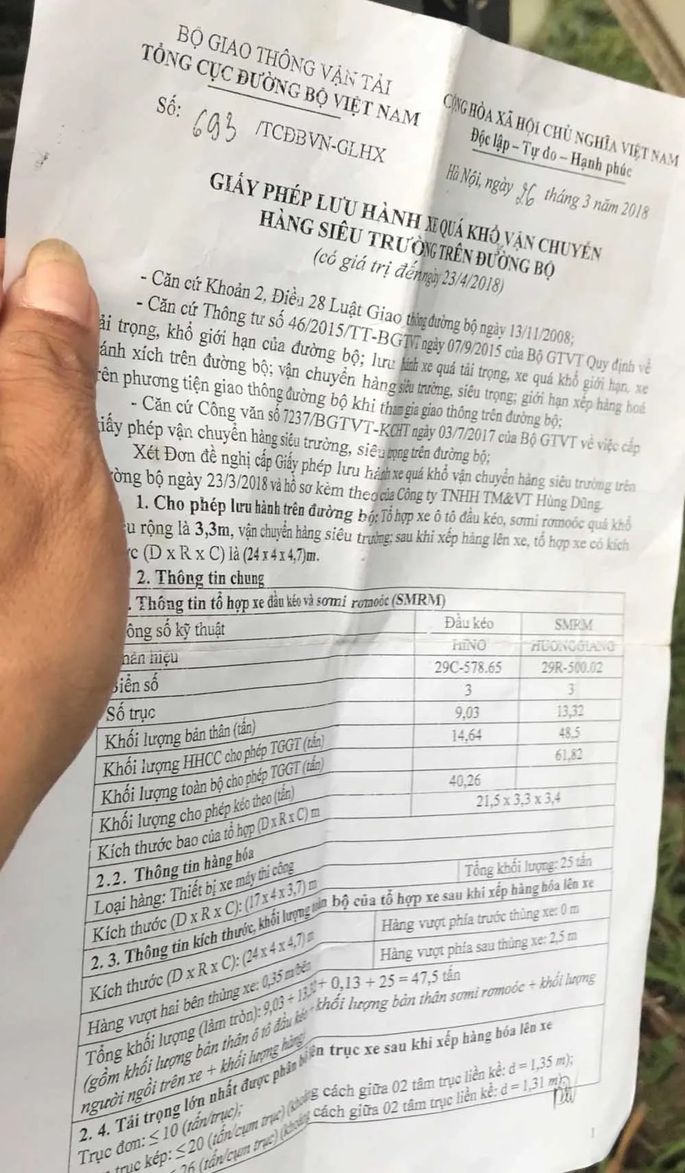 Vì sao 3 cây cổ thụ “khủng” vẫn chưa thể rời Thừa Thiên - Huế? ảnh 2