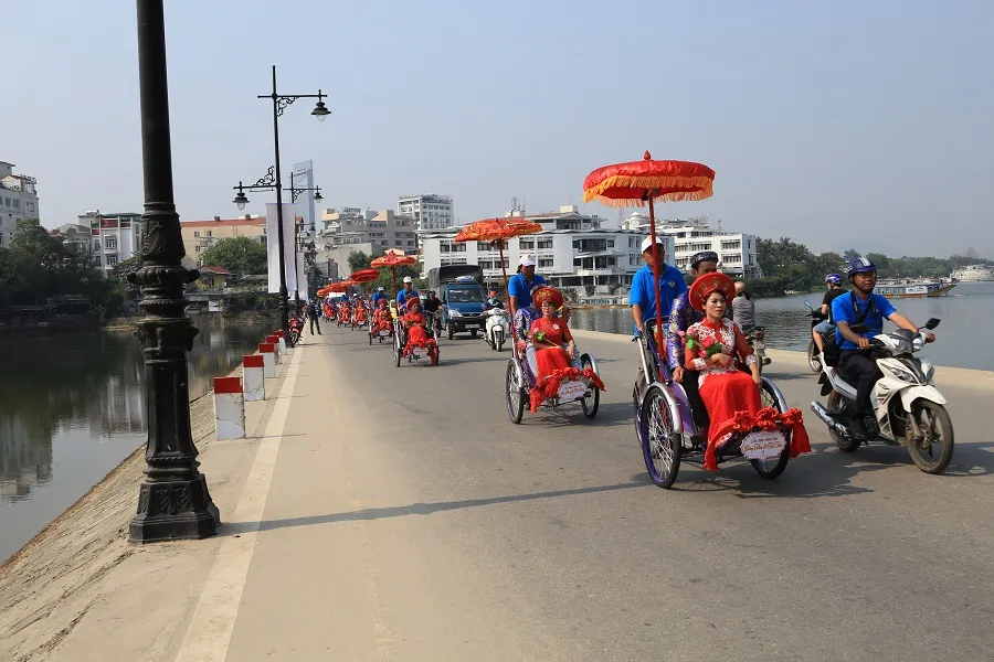 12 cặp đôi trong lễ cưới tập thể tại Thừa Thiên-Huế ảnh 6