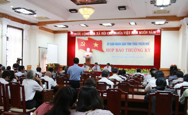 Điều tra tài xế điều khiến xe tải dọa tông nhà báo tác nghiệp  ảnh 1