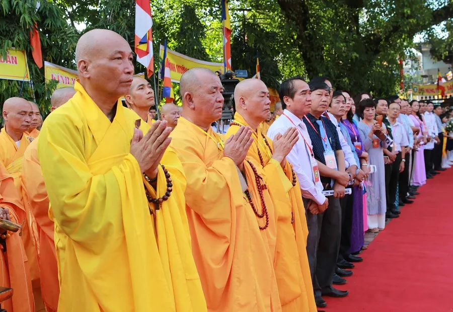 Trang nghiêm Đại lễ Phật đản Phật lịch 2562 tại Huế ảnh 2