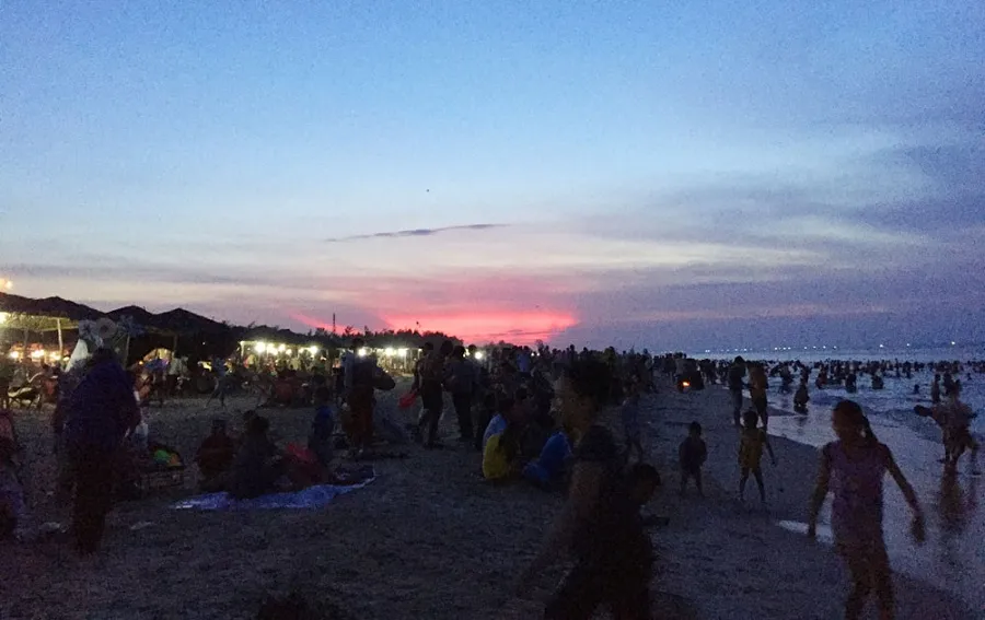 Nắng nóng trên 40°C, sinh hoạt người dân miền Trung đảo lộn ảnh 3