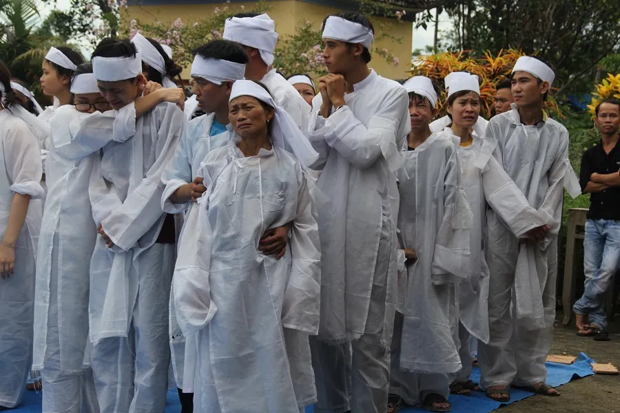 Báo SGGP trao tiền hỗ trợ gia đình chú rể trong vụ tại nạn thảm khốc ảnh 8