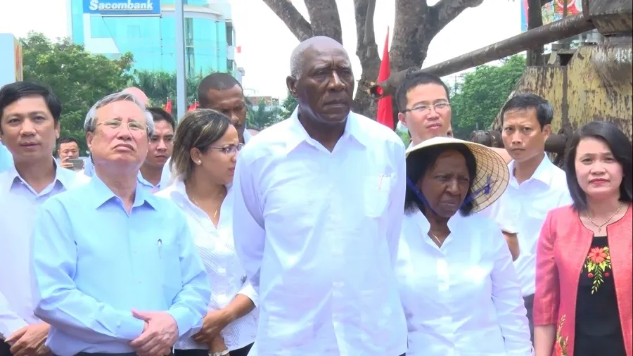 Đoàn đại biểu Đảng, Nhà nước Cuba thăm các di tích lịch sử cách mạng tại Quảng Trị ảnh 2