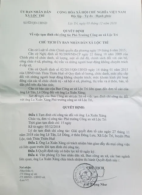Tạm đình chỉ công tác Phó Trưởng Công an bị tố dùng dao đánh dân tại trụ sở ảnh 1