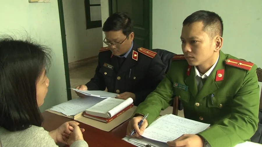 Bắt đối tượng chiếm đoạt tài sản nhiều người cần xin việc ảnh 1