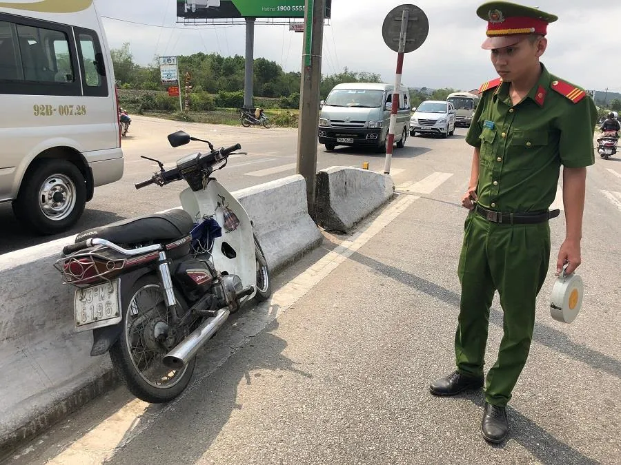 Tai nạn đường bộ và đường sắt khiến 2 người chết thảm ảnh 1