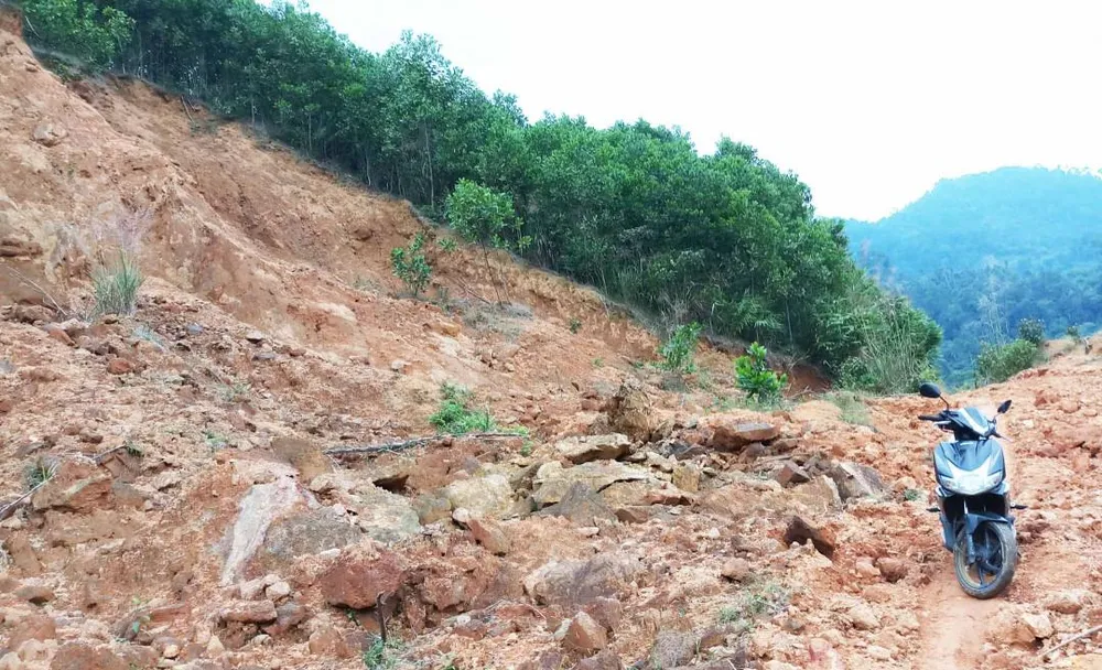 Kỷ luật nguyên Chỉ huy trưởng Bộ CHQS tỉnh Thừa Thiên-Huế vì sai phạm dự án hơn 530 tỷ đồng ảnh 2