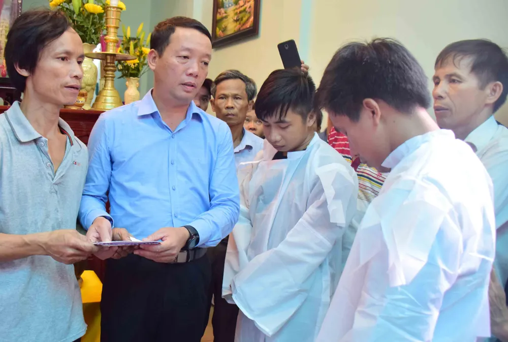 Hai vợ chồng và con gái tử vong trong vụ cháy cửa hàng xe đạp điện  ảnh 1