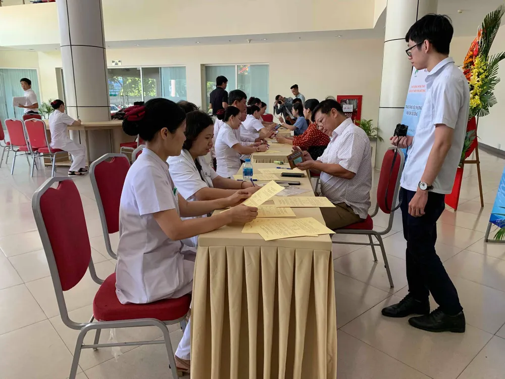 Nhiều y, bác sĩ Bệnh viện Trung ương Huế tự nguyện hiến tạng khi qua đời ảnh 4