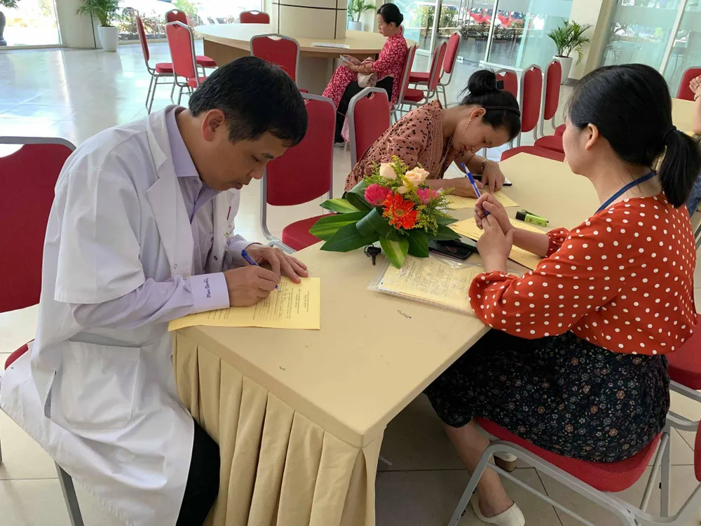 Nhiều y, bác sĩ Bệnh viện Trung ương Huế tự nguyện hiến tạng khi qua đời ảnh 3