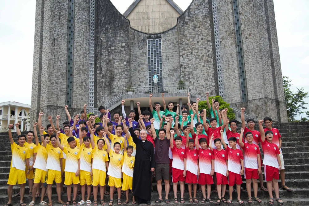 Đổi thay ở xứ đạo Phủ Cam ảnh 2