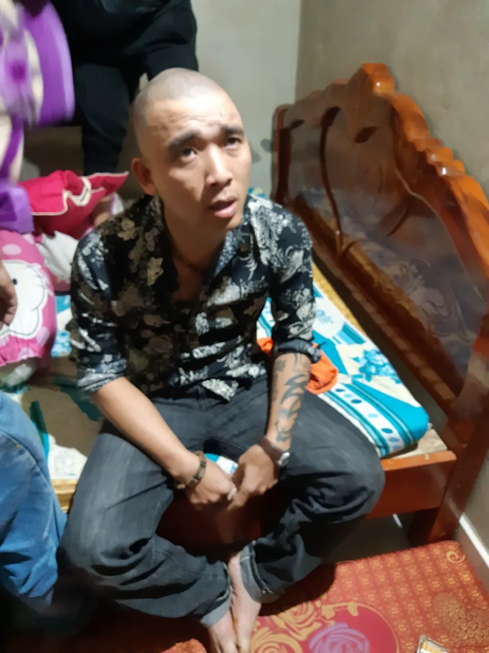 Bắt đối tượng có súng tàng trữ số lượng lớn ma túy ảnh 1