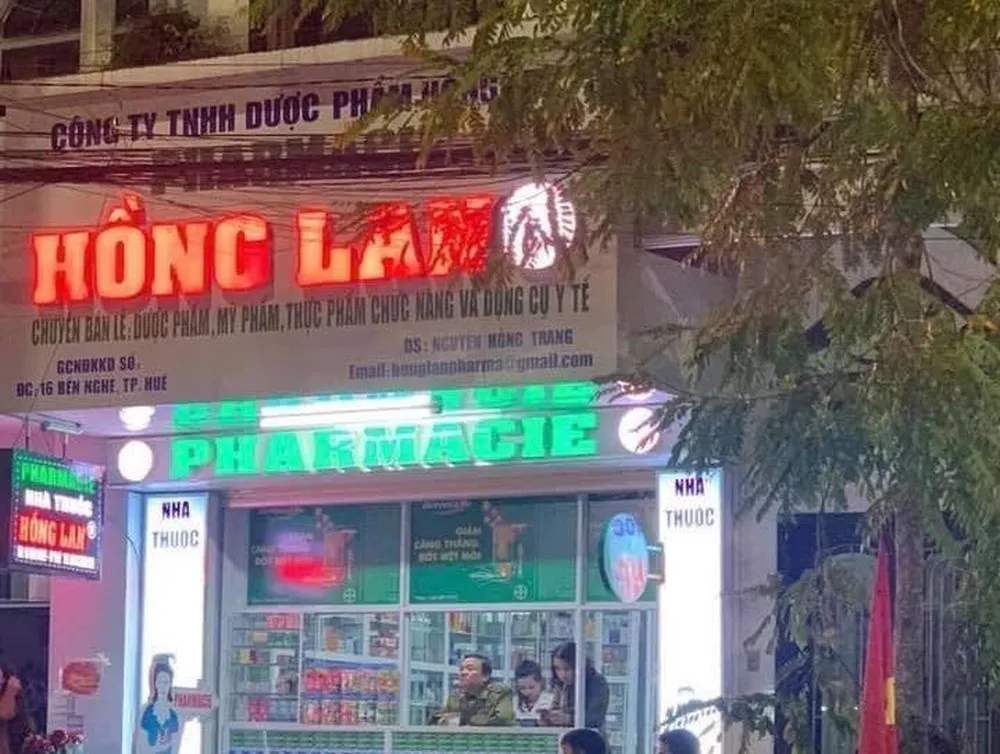 Tăng giá bán khẩu trang lên 200.000 đồng một hộp, nhà thuốc bị phạt 50 triệu đồng ảnh 1