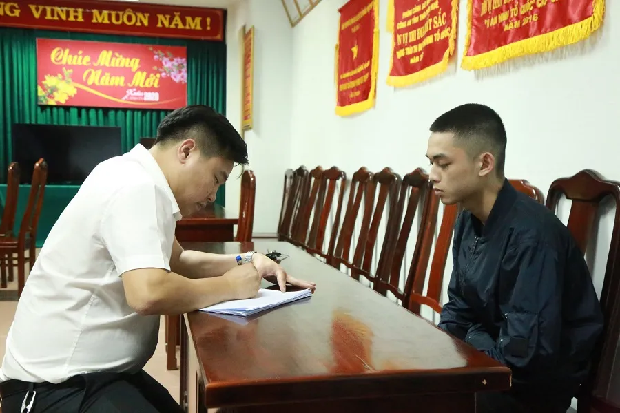 Thừa Thiên - Huế bắt nhóm cho vay lãi suất 120%/năm ảnh 2