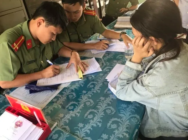 5 người tiếp xúc gần bệnh nhân nhiễm Covid-19 thứ 30 của Việt Nam có dấu hiệu ho, sốt ảnh 2