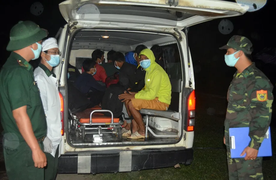 Phát hiện thêm 12 đối tượng vượt biên trái phép để trốn cách ly ảnh 3