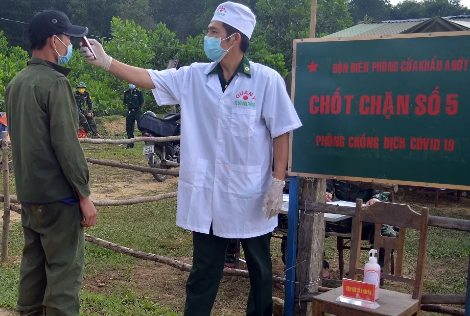 Dốc sức “vá” lỗ hổng vượt biên trốn cách ly ảnh 5