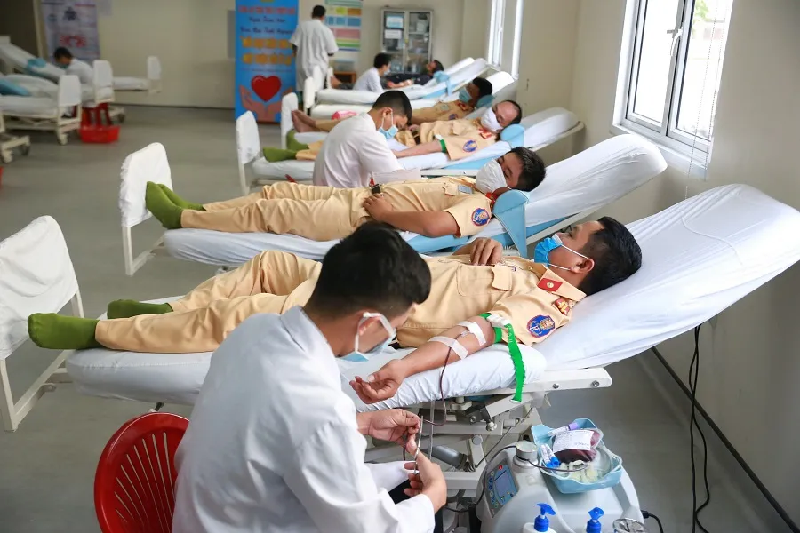 500 cán bộ, chiến sĩ công an tỉnh Thừa Thiên-Huế cùng hiến máu cứu người ảnh 3