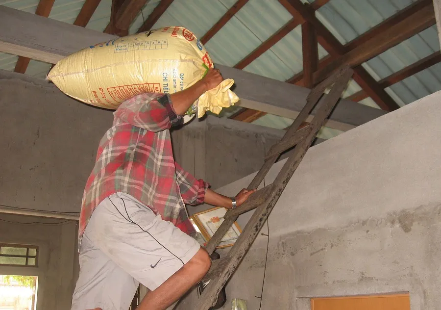 Phó Thủ tướng Trịnh Đình Dũng chỉ đạo công tác ứng phó bão số 5 tại Thừa Thiên - Huế ảnh 6