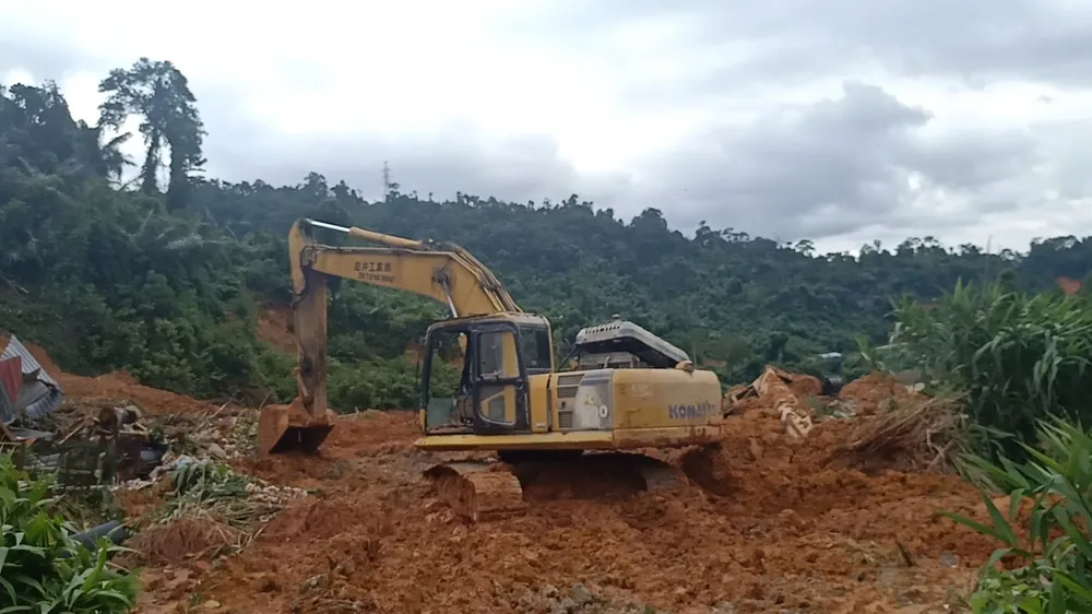 Tan hoang thủy điện Rào Trăng 3 ảnh 18