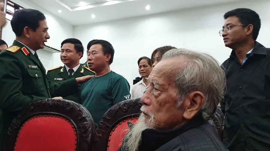 Xúc động lễ truy điệu 13 liệt sĩ hy sinh khi làm nhiệm vụ cứu nạn thủy điện Rào Trăng 3 ảnh 8