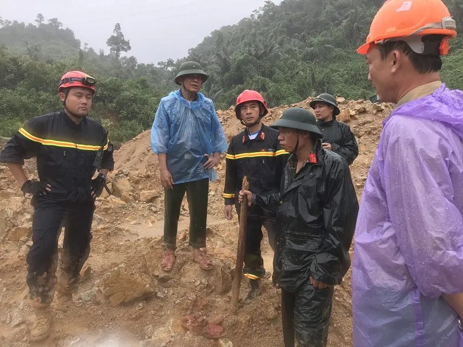 Vụ sạt lở tại Thủy điện Rào Trăng 3: Sau một tuần ứng cứu vẫn còn 15 người mất tích ảnh 10