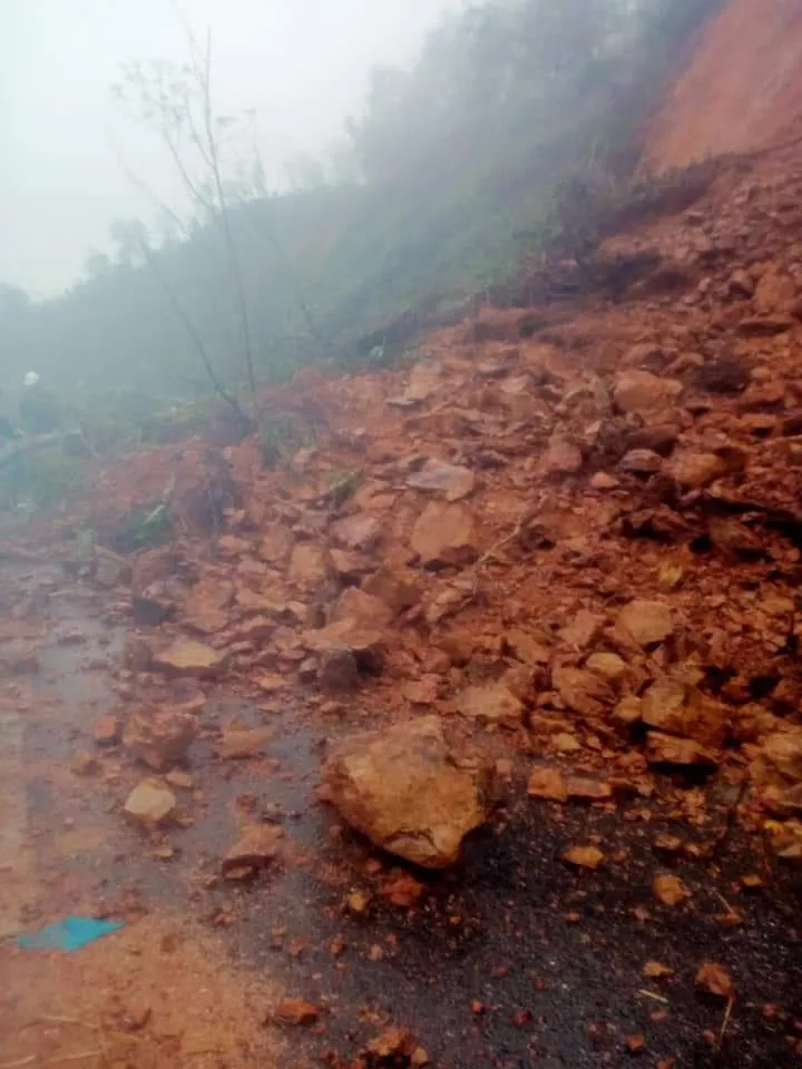 Hồ thủy điện đồng loạt điều tiết nước về hạ lưu, hàng ngàn hộ dân di dời khẩn cấp ảnh 1