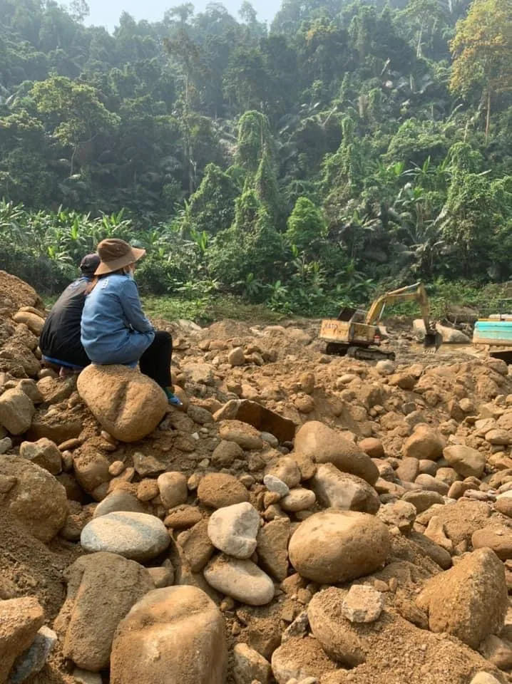 Lật tung hơn 30.000m³ đất đá vẫn không tìm thấy nạn nhân Thủy điện Rào Trăng 3 ảnh 3