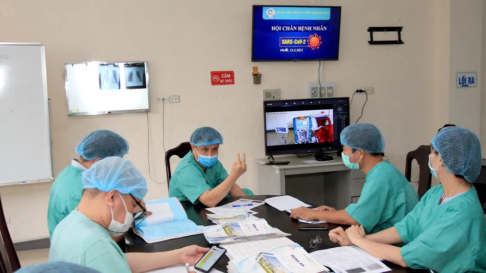 Y, bác sĩ tại Huế điều trị cho bệnh nhân Covid-19 ra sao? ảnh 2
